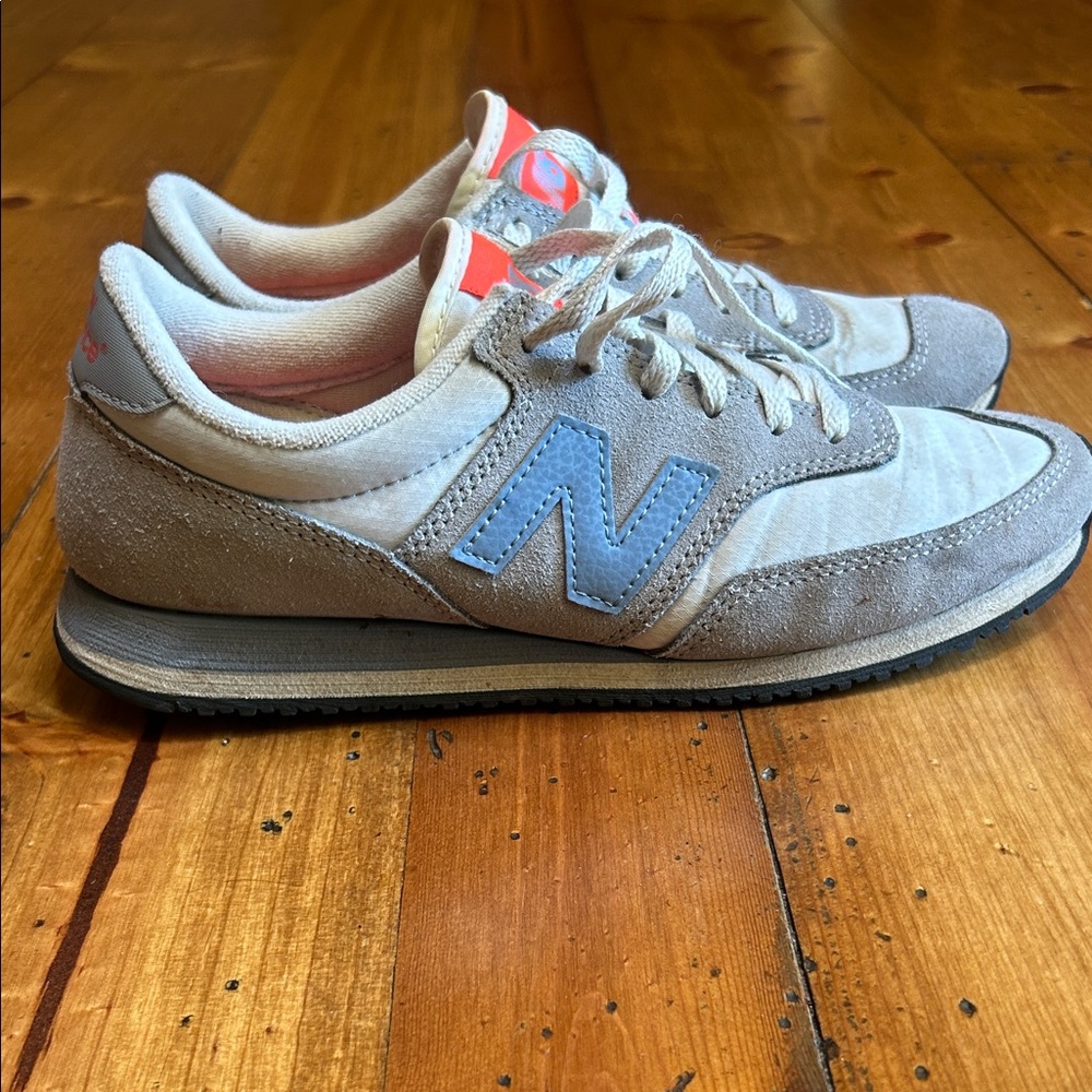 New Balance Gray Suede Sneakers with Light Blue Logo